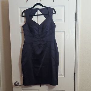 Sleek Sleeveless Sheath Dress in Navy